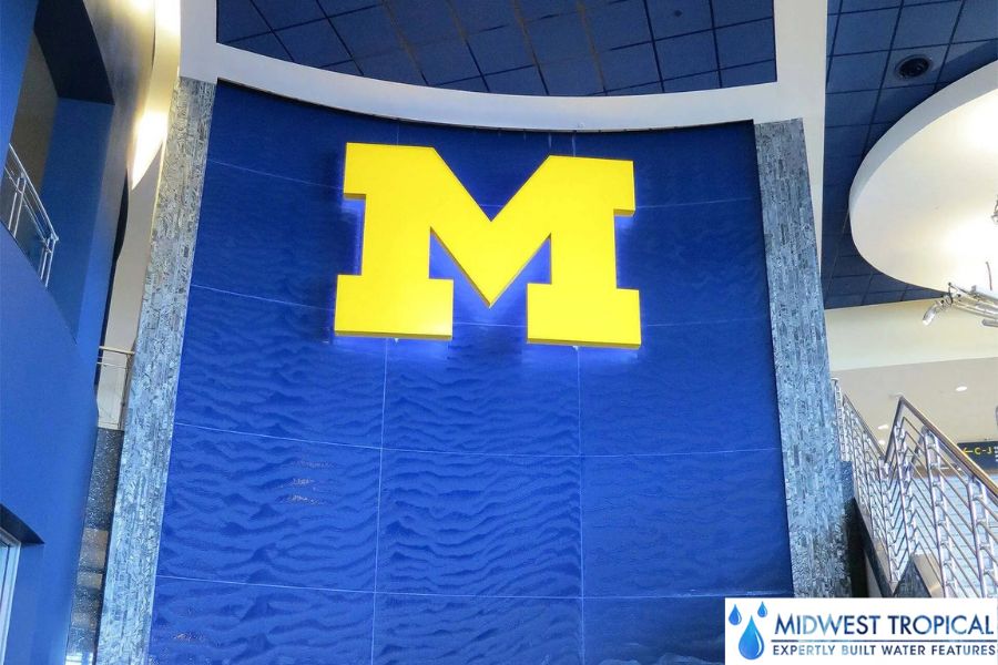 アクリルウォーターウォール