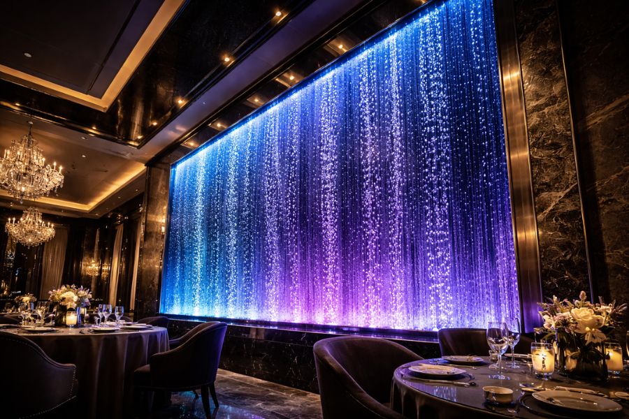 VIPルームに設置されたLED照明付きバブルウォールの幻想的な演出効果